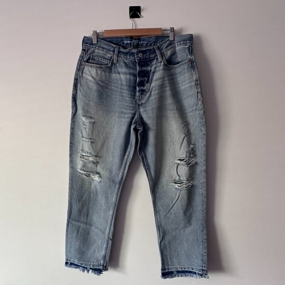 NWOT - Tall Old Navy High-Waisted Slouchy Straight Distressed Cut-Off - Picture 4 of 9